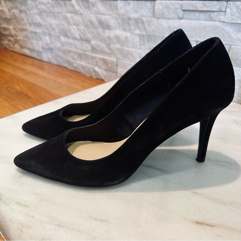 Chinese Laundry Black Suede Heels